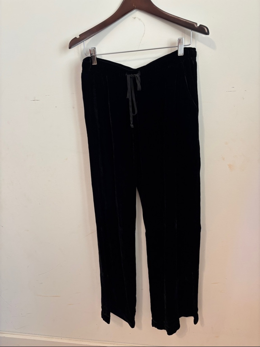 Bella Dahl Black Velvet Drawstring Lounge Pants